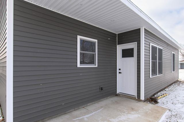 302 W Canal Street, Peru, IN 46970