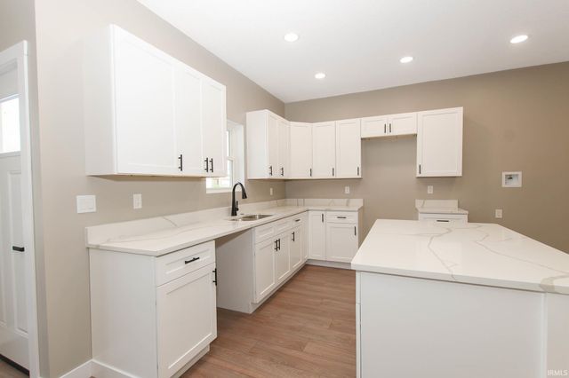 302 W Canal Street, Peru, IN 46970