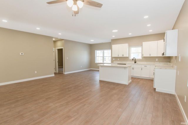 302 W Canal Street, Peru, IN 46970