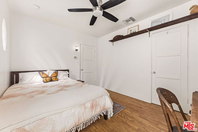 5902 Lemp Avenue, North Hollywood (los Angeles), CA 91601