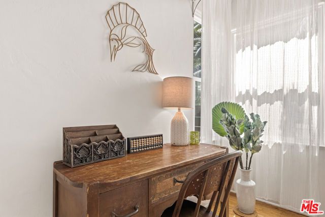 5902 Lemp Avenue, North Hollywood (los Angeles), CA 91601