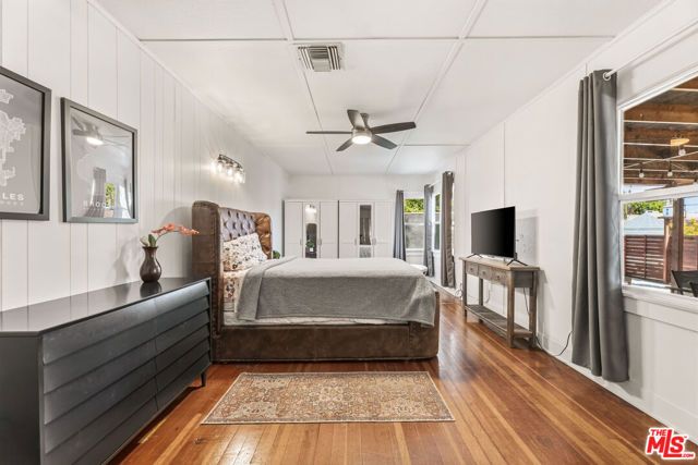 5902 Lemp Avenue, North Hollywood (los Angeles), CA 91601