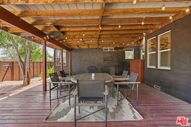 5902 Lemp Avenue, North Hollywood (los Angeles), CA 91601