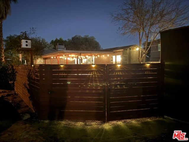 5902 Lemp Avenue, North Hollywood (los Angeles), CA 91601
