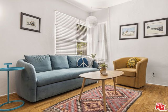 5902 Lemp Avenue, North Hollywood (los Angeles), CA 91601