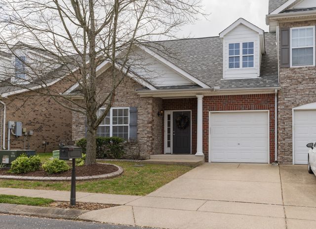 3006 Auld Tatty Dr, Spring Hill, TN 37174