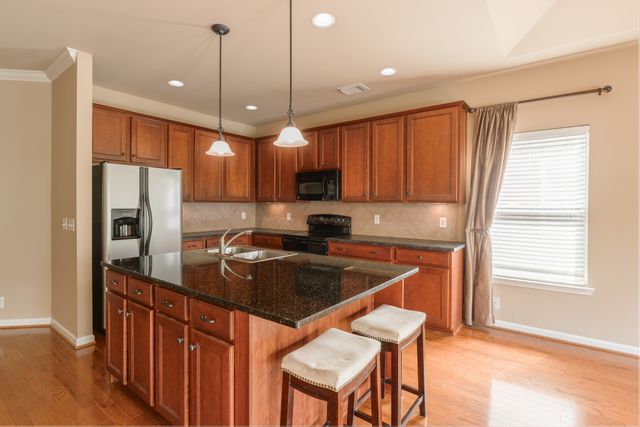 3006 Auld Tatty Dr, Spring Hill, TN 37174