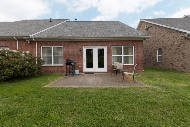 3006 Auld Tatty Dr, Spring Hill, TN 37174