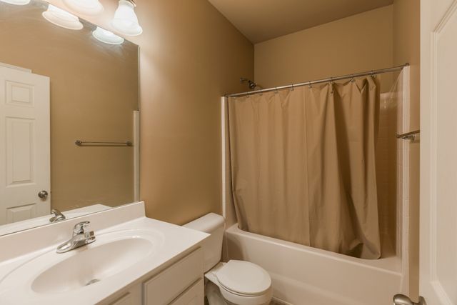3006 Auld Tatty Dr, Spring Hill, TN 37174