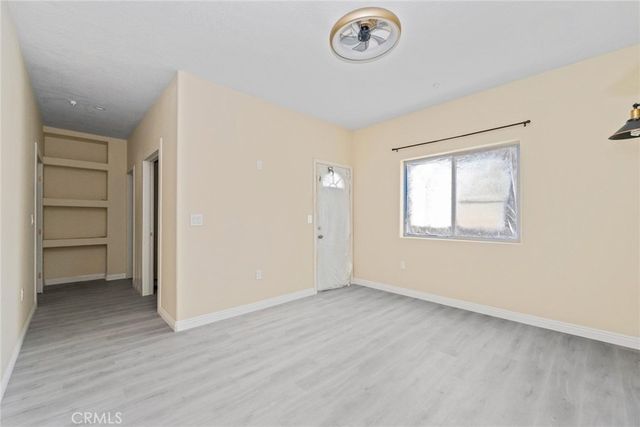 15688 Kingswood, Victorville, CA 92392