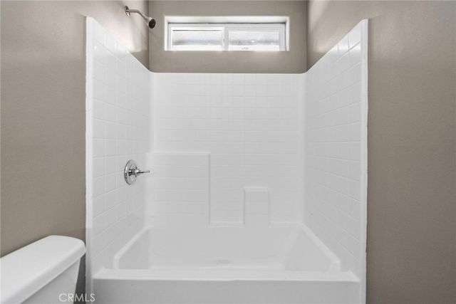 15688 Kingswood, Victorville, CA 92392
