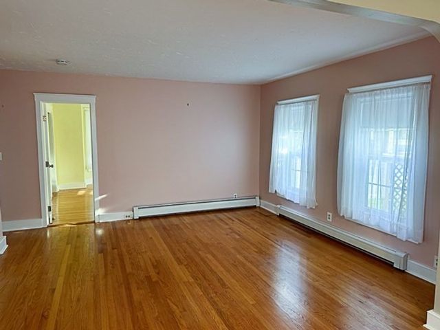 63 Maple Ave 1, Shrewsbury, MA 01545