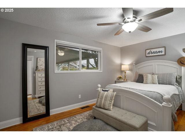 1740 JANSEN Way, Woodburn, OR 97071