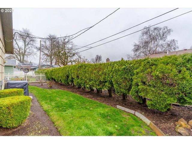 1740 JANSEN Way, Woodburn, OR 97071