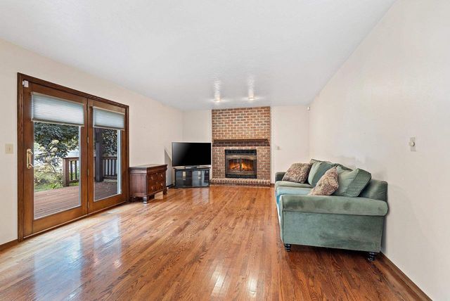 3560 HIGHLAND CENTER DRIVE, Green Bay, WI 54311