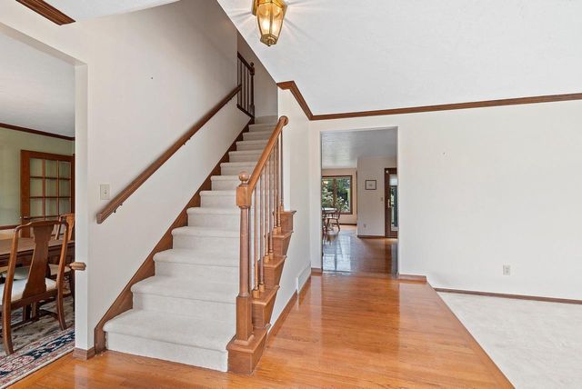 3560 HIGHLAND CENTER DRIVE, Green Bay, WI 54311