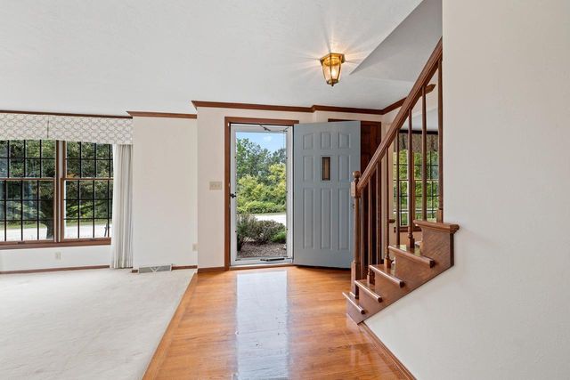 3560 HIGHLAND CENTER DRIVE, Green Bay, WI 54311