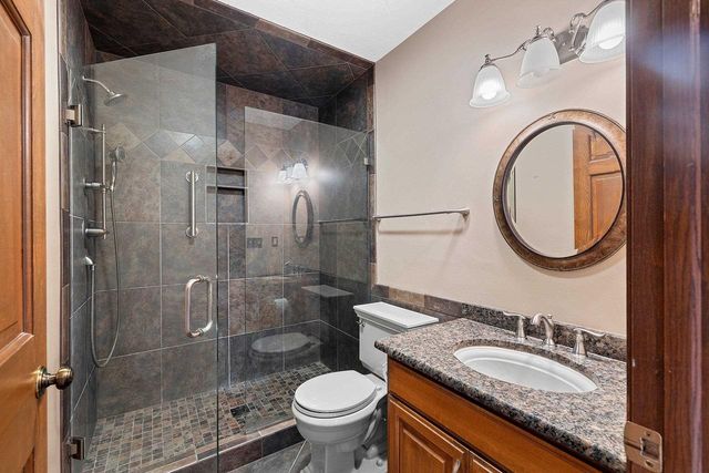 3560 HIGHLAND CENTER DRIVE, Green Bay, WI 54311