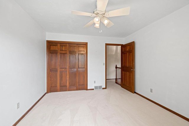 3560 HIGHLAND CENTER DRIVE, Green Bay, WI 54311