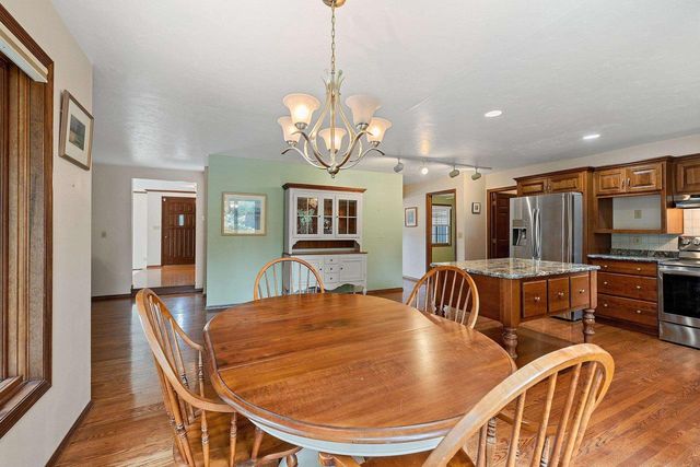 3560 HIGHLAND CENTER DRIVE, Green Bay, WI 54311