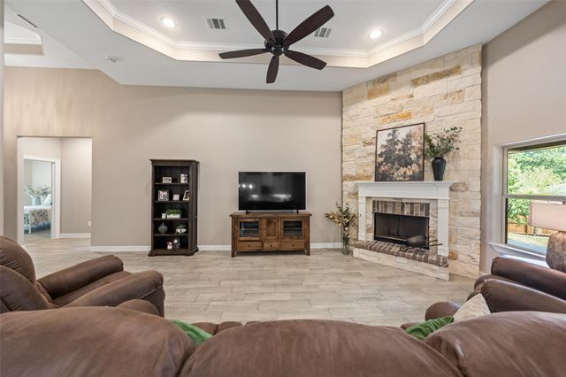 643 Southcreek Park, Livingston, TX 77351