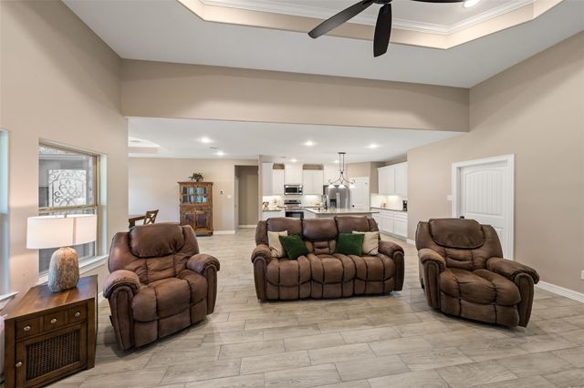 643 Southcreek Park, Livingston, TX 77351