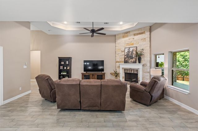 643 Southcreek Park, Livingston, TX 77351