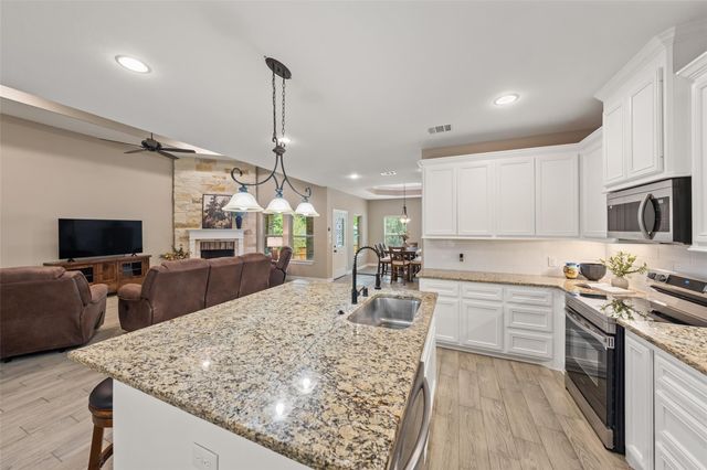 643 Southcreek Park, Livingston, TX 77351