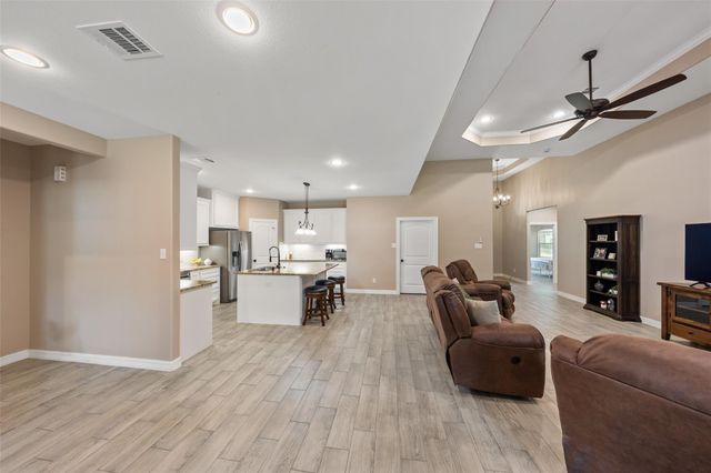 643 Southcreek Park, Livingston, TX 77351