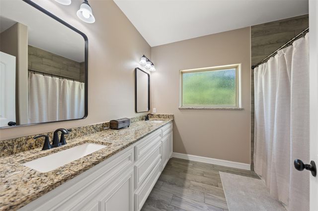 643 Southcreek Park, Livingston, TX 77351