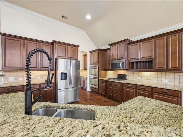 1701 Preserve Lane, Pearland, TX 77089