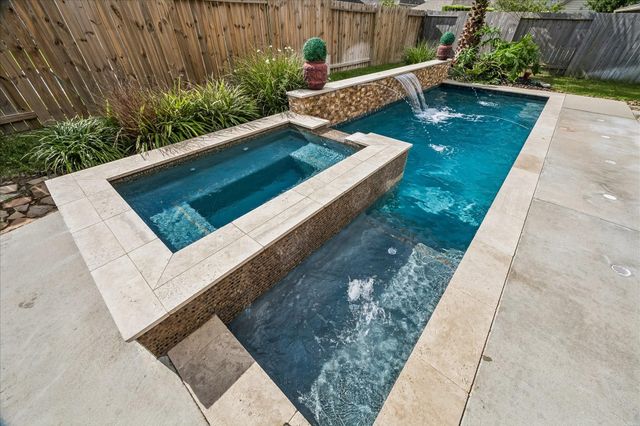 1701 Preserve Lane, Pearland, TX 77089