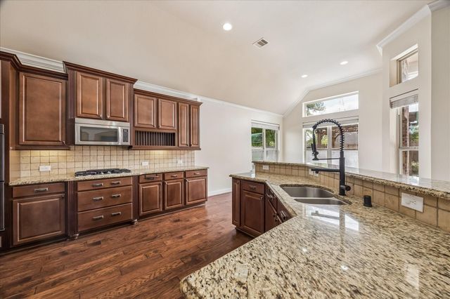 1701 Preserve Lane, Pearland, TX 77089