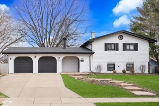 600 Baxter Lane, Hoffman Estates, IL 60169