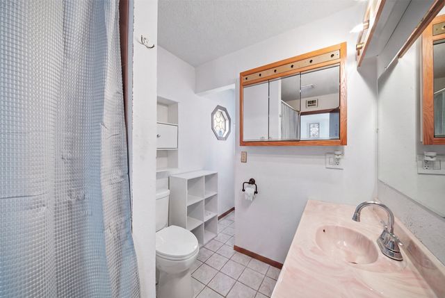 2700 SE 18th Street, Des Moines, IA 50320