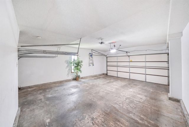 2700 SE 18th Street, Des Moines, IA 50320