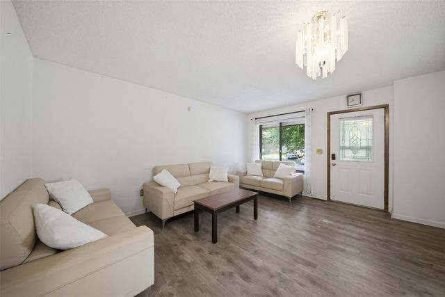 2700 SE 18th Street, Des Moines, IA 50320