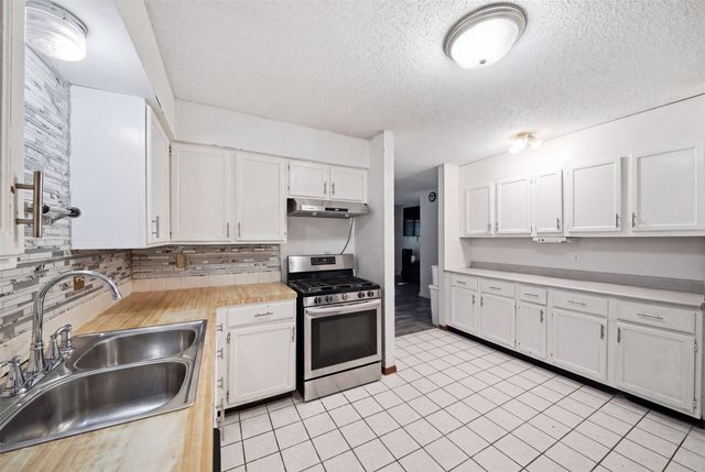 2700 SE 18th Street, Des Moines, IA 50320