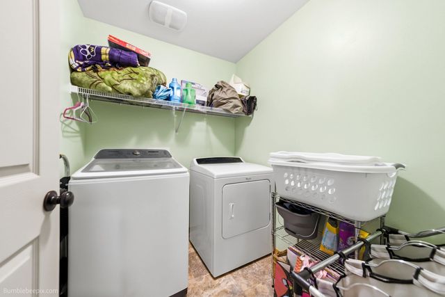 9313 W Foxtail Ln, Cheney, WA 99224