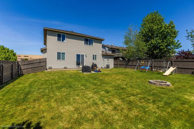 9313 W Foxtail Ln, Cheney, WA 99224
