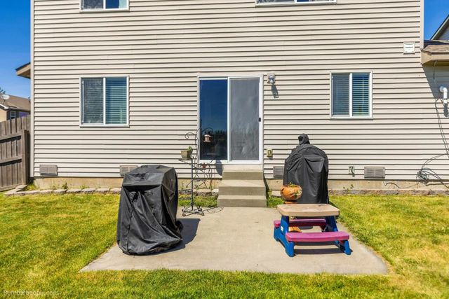 9313 W Foxtail Ln, Cheney, WA 99224