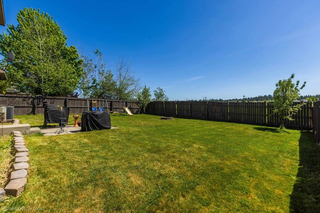 9313 W Foxtail Ln, Cheney, WA 99224
