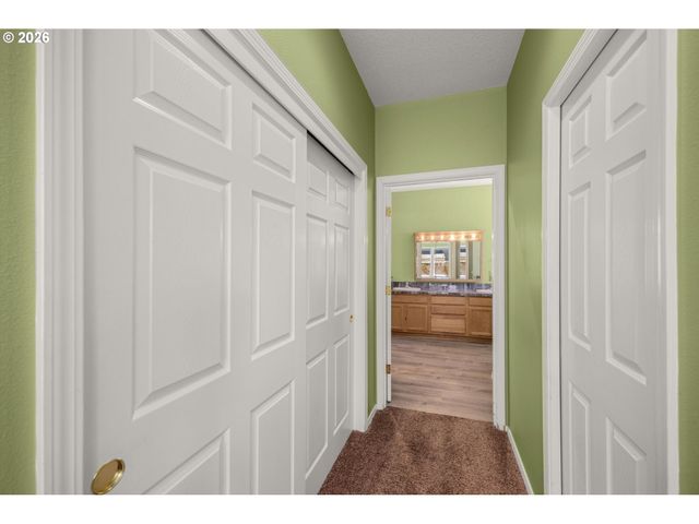 10910 Nw 7TH Ave, Vancouver, WA 98685