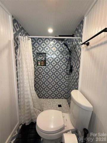 18 Olde Duffers Drive, Nebo, NC 28761