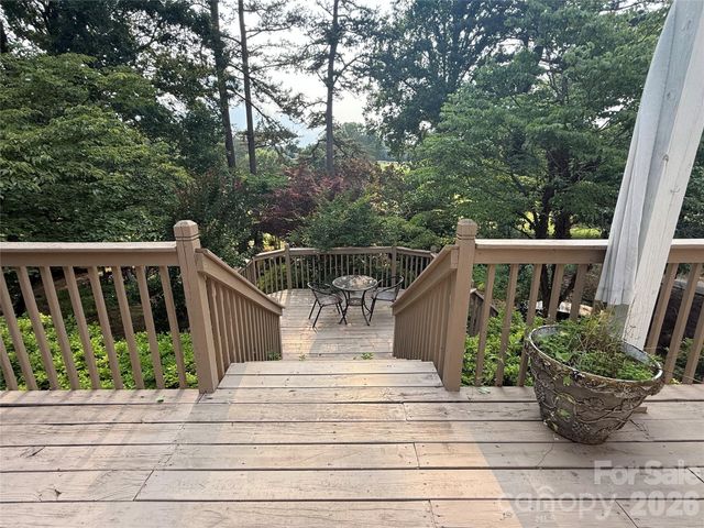 18 Olde Duffers Drive, Nebo, NC 28761