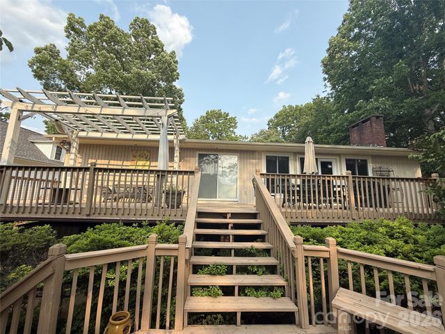 18 Olde Duffers Drive, Nebo, NC 28761