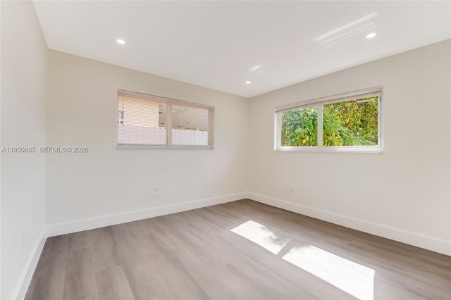 2148 NW 48th St 2148, Miami, FL 33142