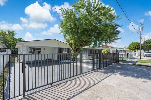 2148 NW 48th St 2148, Miami, FL 33142