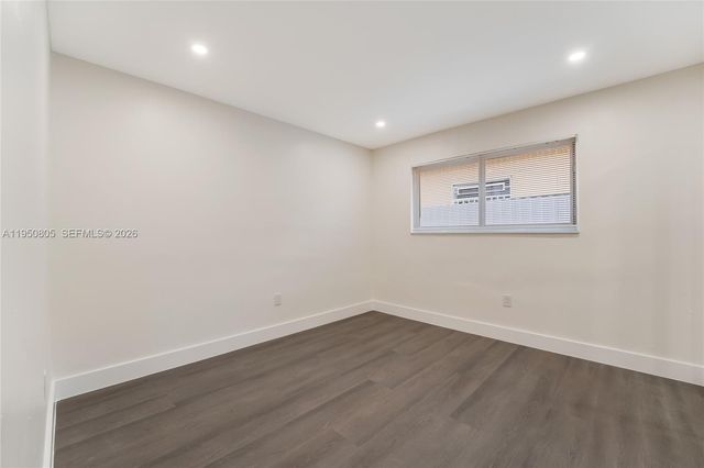 2148 NW 48th St 2148, Miami, FL 33142