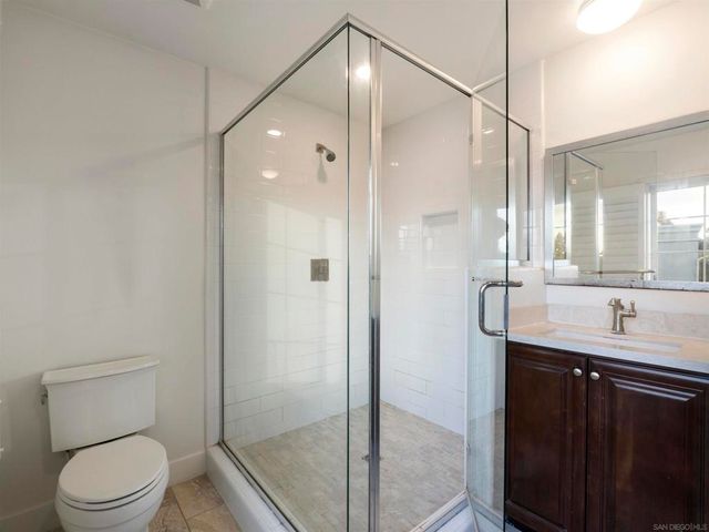 2400 Torrey Pines Rd 112, La Jolla, CA 92037